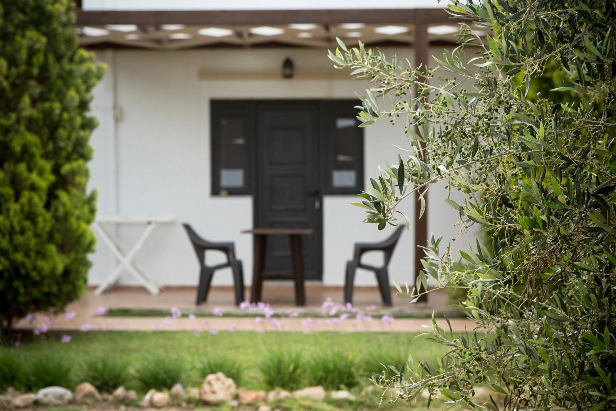 Agarathos Traditional Rooms - Pool - Kaliviani -On The Road To Balos Bagian luar foto