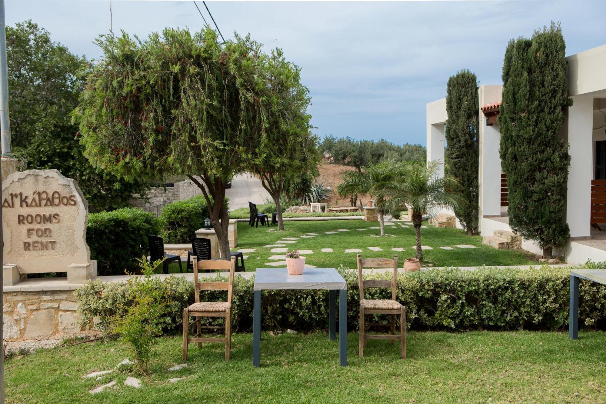 Agarathos Traditional Rooms - Pool - Kaliviani -On The Road To Balos Bagian luar foto