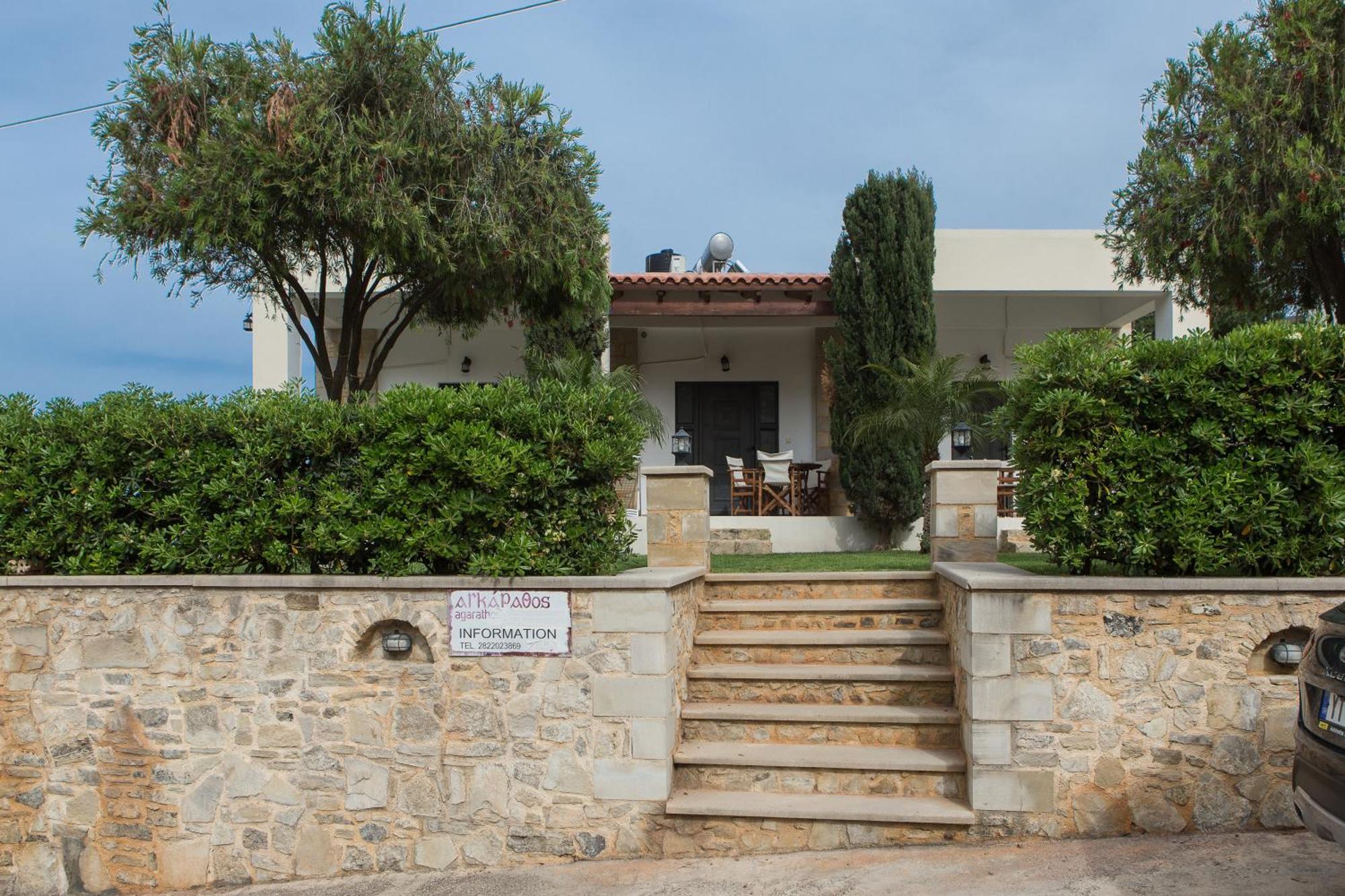 Agarathos Traditional Rooms - Pool - Kaliviani -On The Road To Balos Bagian luar foto