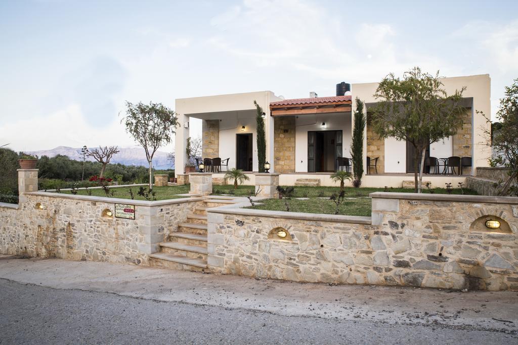 Agarathos Traditional Rooms - Pool - Kaliviani -On The Road To Balos Bagian luar foto