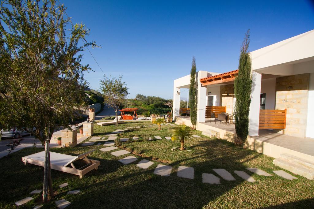 Agarathos Traditional Rooms - Pool - Kaliviani -On The Road To Balos Bagian luar foto
