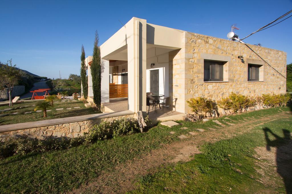 Agarathos Traditional Rooms - Pool - Kaliviani -On The Road To Balos Bagian luar foto