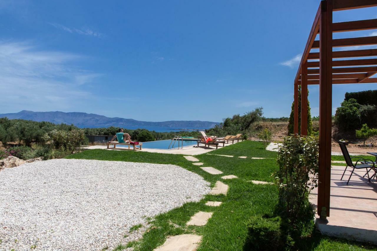 Agarathos Traditional Rooms - Pool - Kaliviani -On The Road To Balos Bagian luar foto