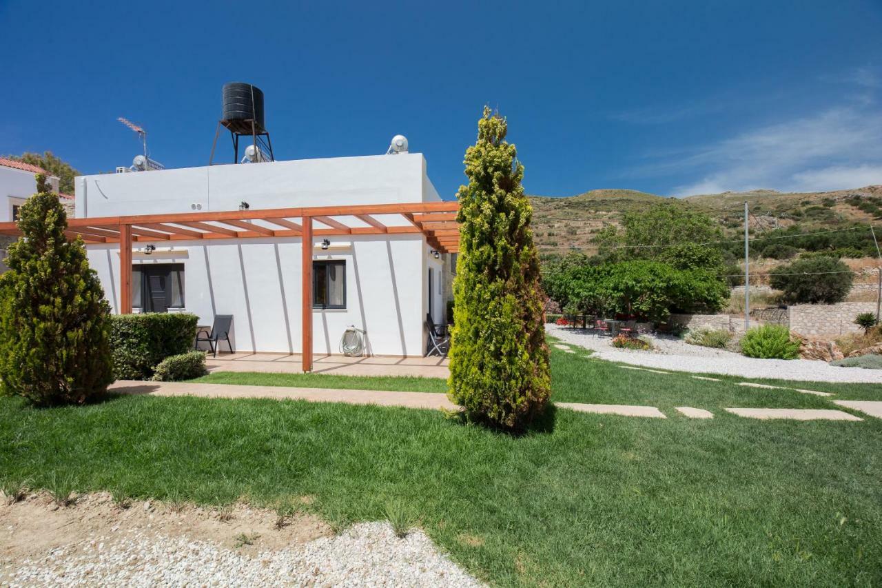 Agarathos Traditional Rooms - Pool - Kaliviani -On The Road To Balos Bagian luar foto